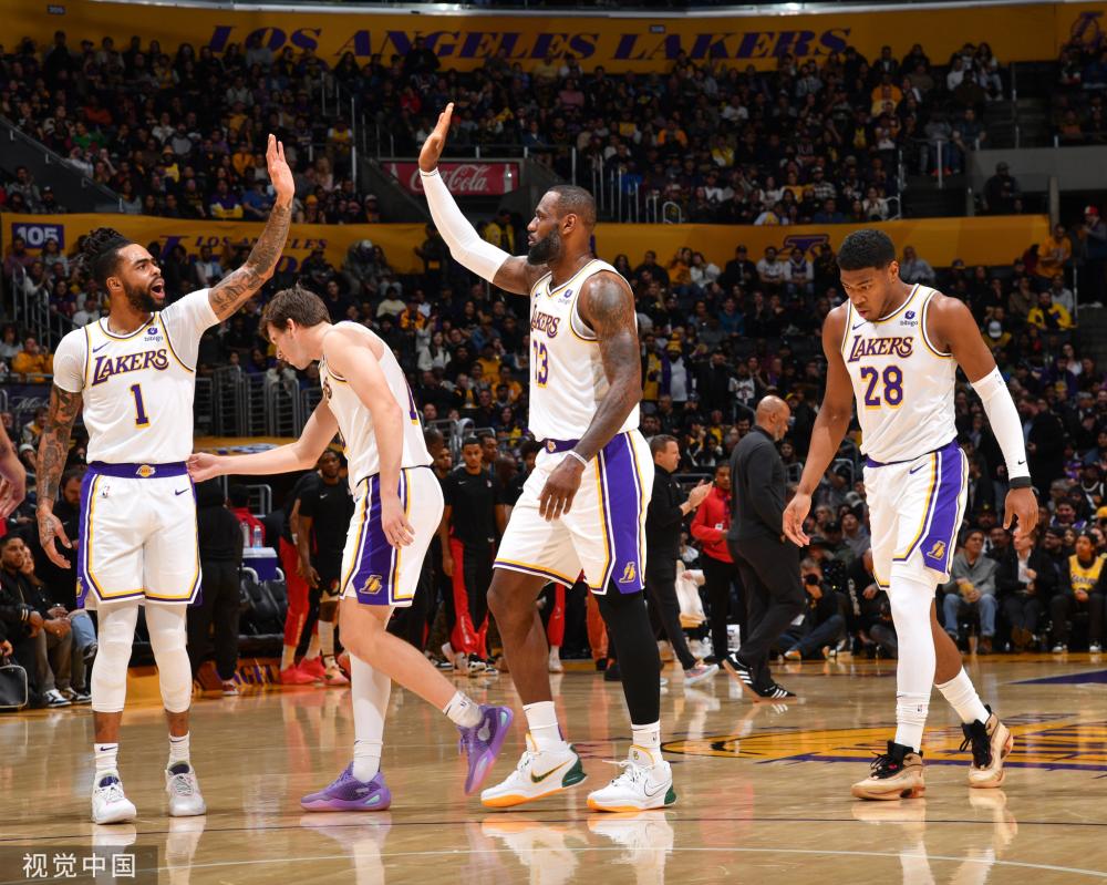 也显示出俱 也显示出俱